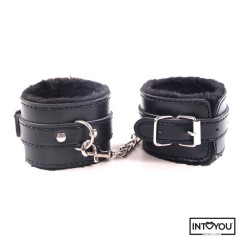 Set bondage INTOYOU BDSM Line Furry 7 piezas